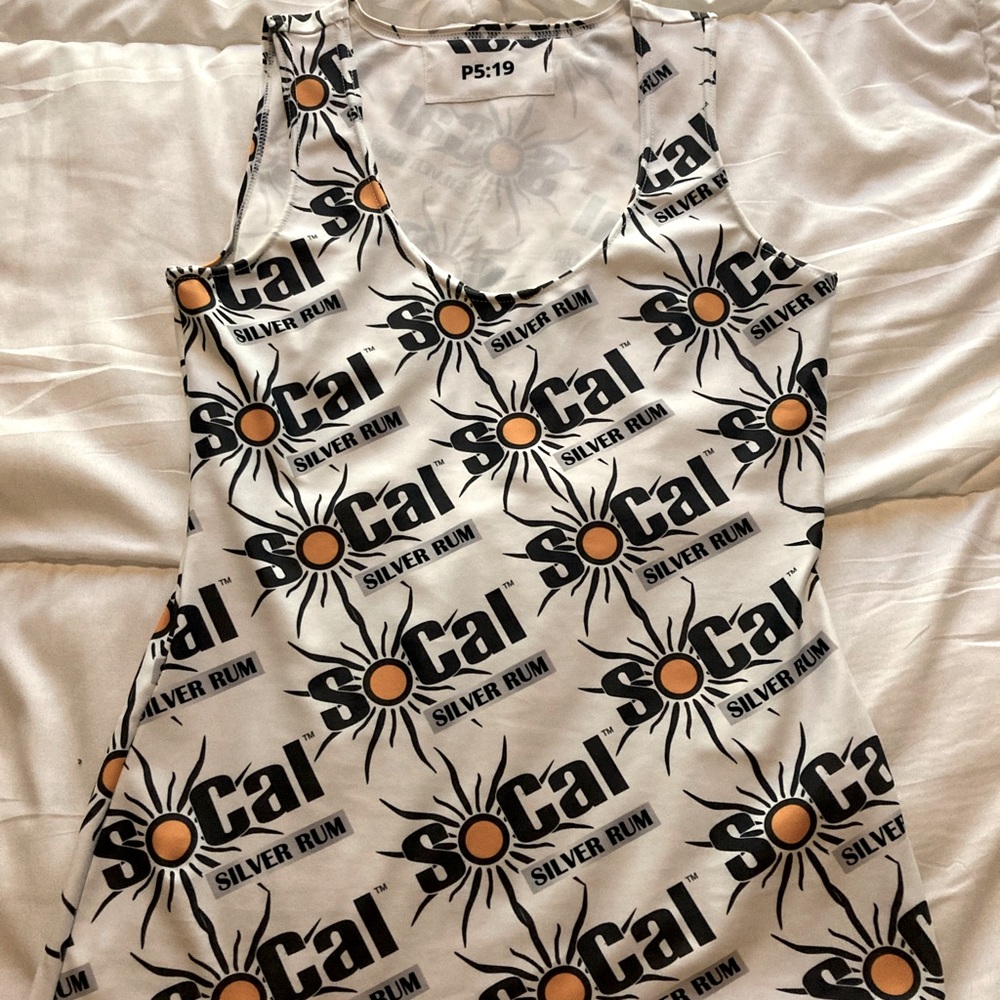 Fitted SoCal Silver Rum Tank Top!